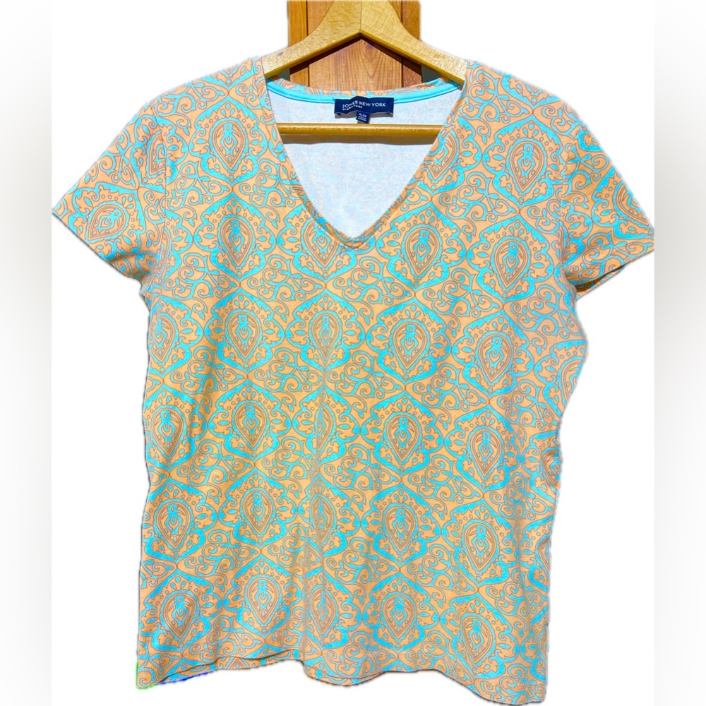 Jones New York Signature heavy Cotten t-shirt BoHo print.